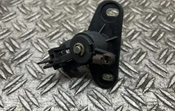 Opel Astra G Tailgate exterior lock 