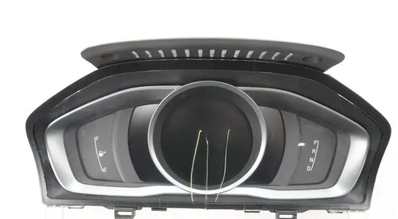 Volvo V70 Speedometer (instrument cluster) 31433333