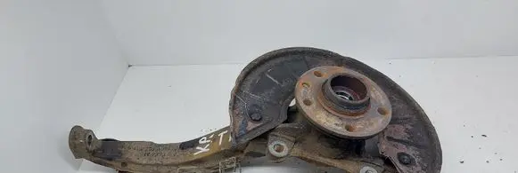 Volkswagen Touareg I Front wheel hub