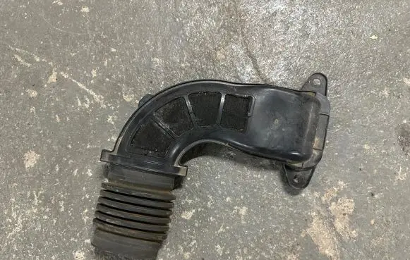 Renault Arkana Air intake hose/pipe 165555837R