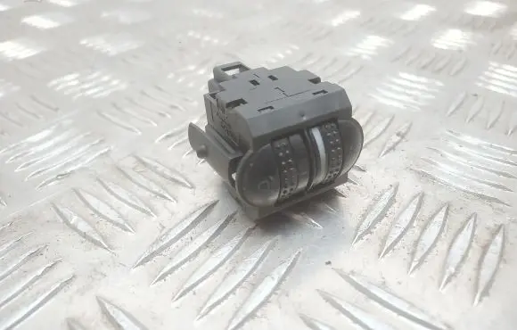 Volkswagen PASSAT B5.5 Headlight level height control switch 3B0941333