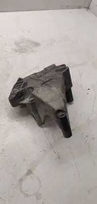 Volkswagen PASSAT B6 Engine mounting bracket 03G199207G 550KTS91