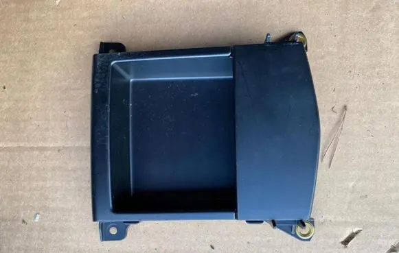 Porsche Cayenne (92A) Glove box