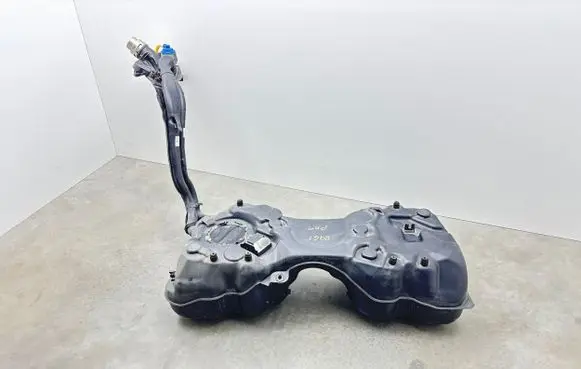 Audi Q3 F3 Fuel tank 5QF201021 5Q020106
