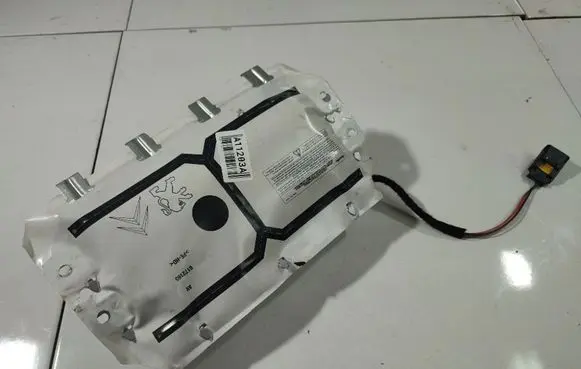 Peugeot 207 Passenger airbag 6172165