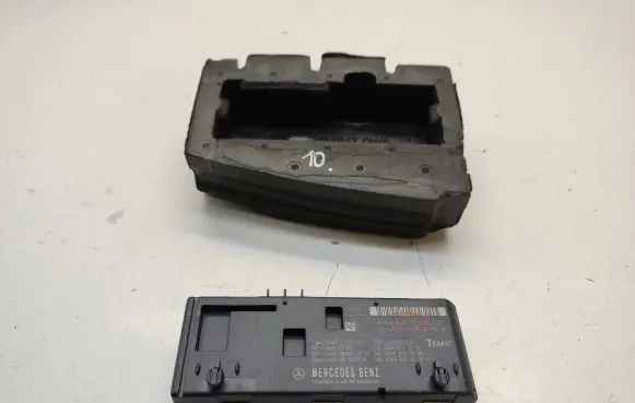 Tailgate/trunk control unit/module