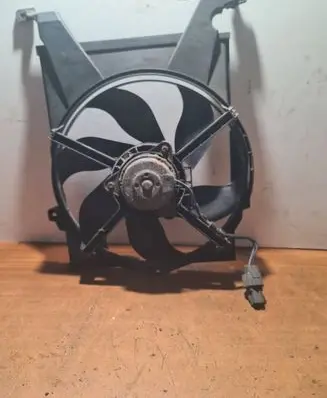 Mitsubishi Space Star Electric radiator cooling fan 8240276