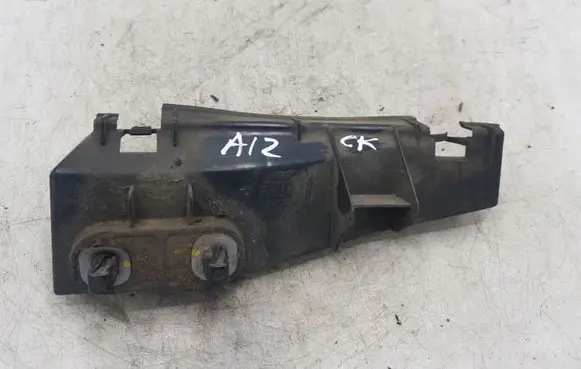 Nissan X-Trail T30 Rear bumper mounting bracket 525630F010