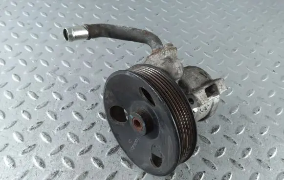 Chevrolet Epica Power steering pump 95209418