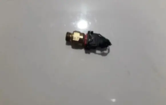 BMW 5 E39 Coolant temperature sensor 1741900 14277879