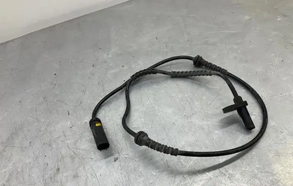 BMW 7 F01 F02 F03 F04 ABS brake wheel speed sensor 6784902