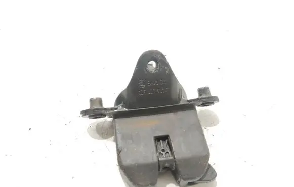 Skoda Octavia Mk2 (1Z) Tailgate/trunk/boot lock/catch/latch 1Z5827501C BN3CZ