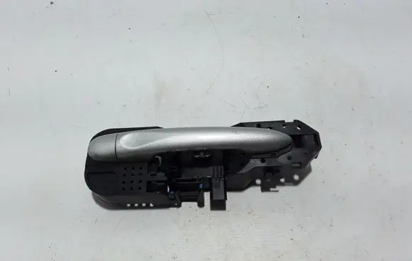 Renault Latitude (L70) Rear door exterior handle