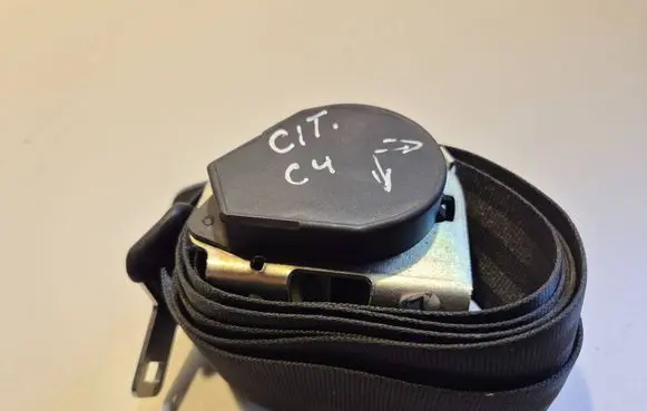 Citroen C4 I Rear seatbelt 040060 8281007