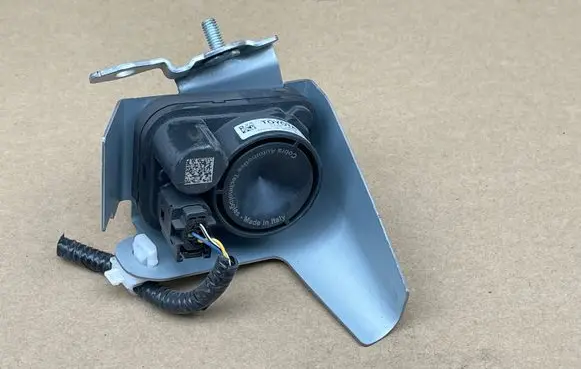 Toyota C-HR I Alarm system siren 89040F4010