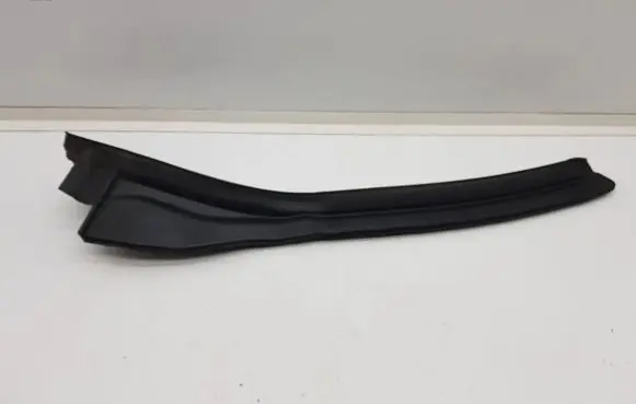 Jaguar I-Pace Rubber seal rear door J9D325385