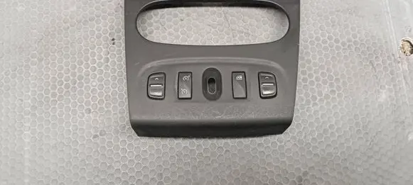 Dacia Sandero II Electric window control switch 275009384R