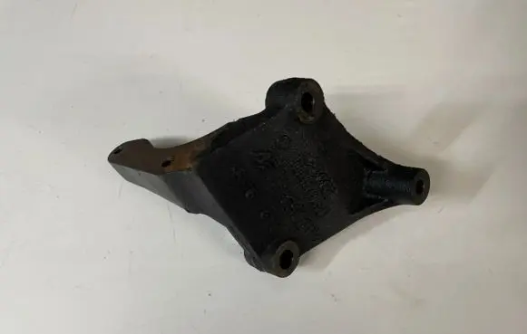 Ford Galaxy Engine mounting bracket 09b409905d