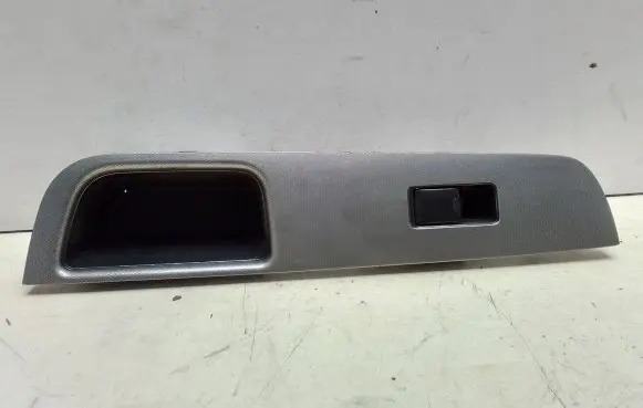 Nissan Tiida C11 Electric window control switch 80960EL11A