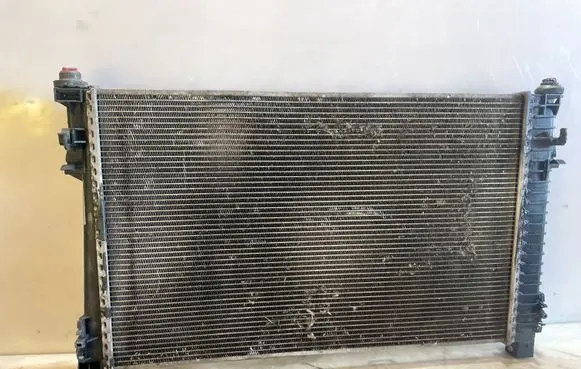 Coolant radiator