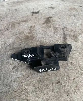 Volkswagen Jetta VI Front bumper mounting bracket 5c6807184