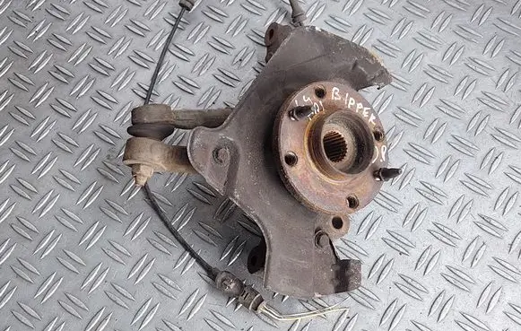 Peugeot Bipper Front wheel hub