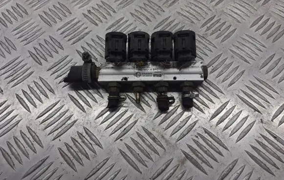 Mitsubishi Colt CZ3 LP gas injector 67R-010973