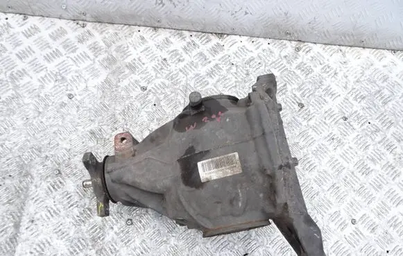 Mercedes-Benz C W204 Rear differential A2093510205 GJS4001S1