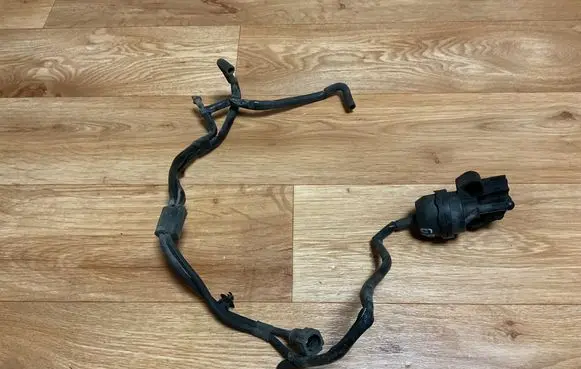 Peugeot Expert Vacuum valve 4011518