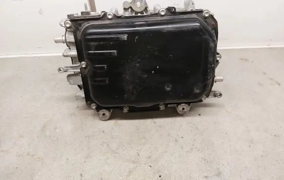Toyota Yaris Voltage converter inverter G920052031
