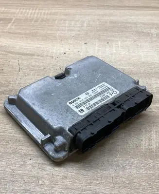 Opel Zafira A Engine control unit/module ECU 24417169 0281010268