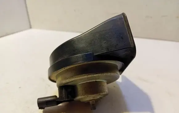 BMW 3 E90 E91 Horn signal 4046522 0055306