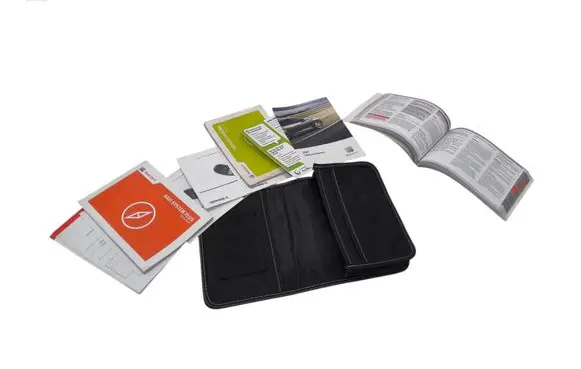 Seat Leon (5F) Owners service history hand book 