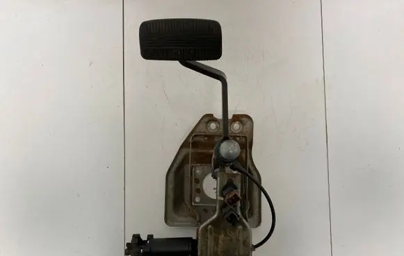 Nissan Murano Z50 Brake pedal 46501CA117 05014A899 TFX016TG4256