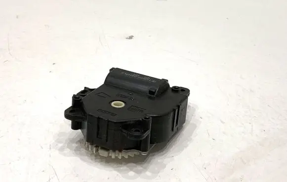 Toyota Avensis T270 Air flap motor/actuator 113800-2800