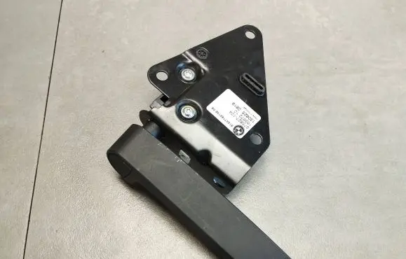 BMW X5 F15 Tailgate release/open handle 7162149 975827104 16367210