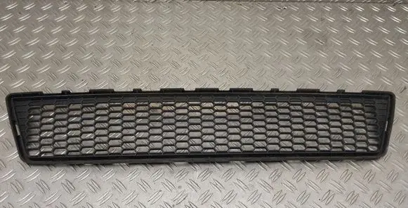 Toyota Verso Front bumper lower grill 531120F040