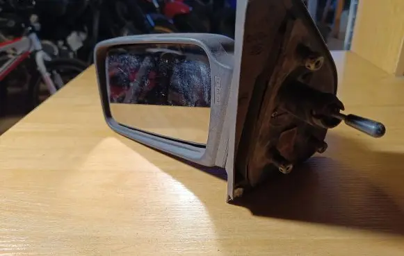 Ford Sierra Manual wing mirror 83BB17683JB
