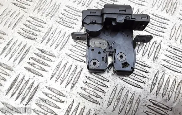 Nissan Qashqai Tailgate/trunk/boot lock/catch/latch 90502EY10A