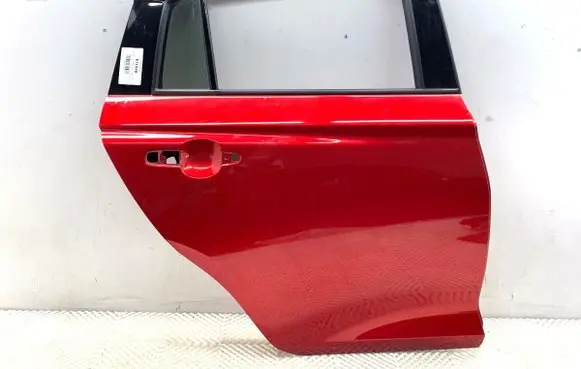 Suzuki Swift IV Rear door 