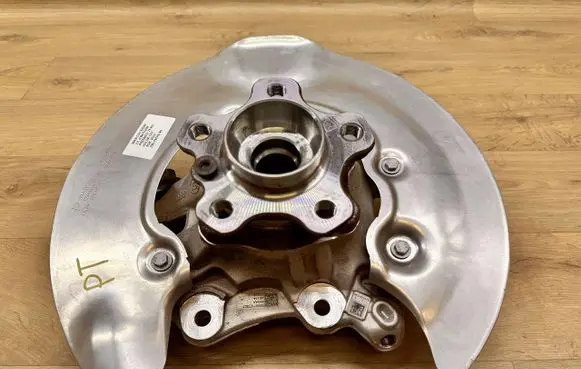 BMW 3 G20 G21 Rear wheel hub 6898482 6871342
