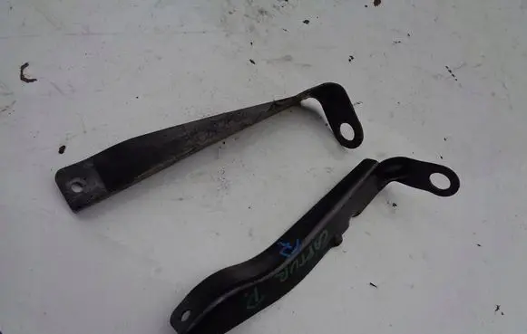 Renault Captur Fender mounting bracket