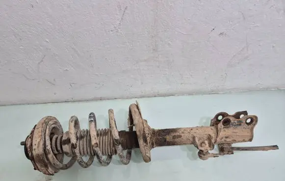Nissan X-Trail T30 Rear shock absorber with coil spring 