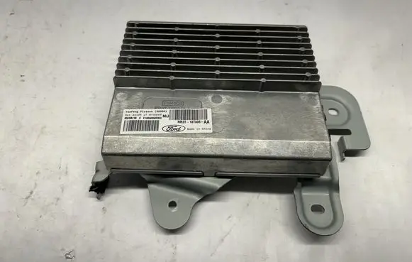 Ford Mustang VI Sound amplifier HR3T18T806AA