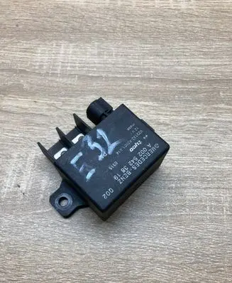 Mercedes-Benz E W211 Charging relay A0025423819