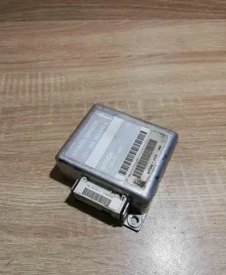 Audi A4 S4 B5 8D Airbag control unit/module 8A0959655A 0285001086