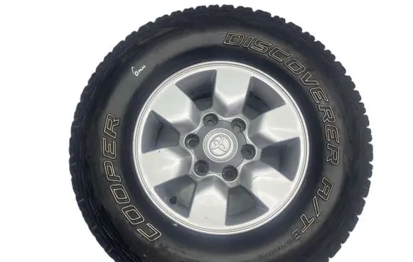Toyota Hilux (AN10, AN20, AN30) R15 alloy rim 426110K400 15X7JET30