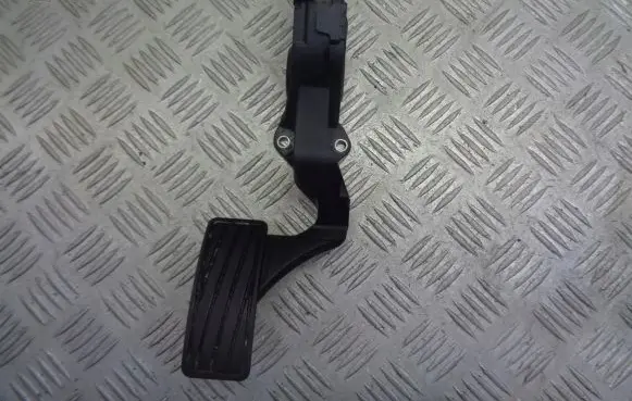 Suzuki SX4 Accelerator throttle pedal 49400-79J90