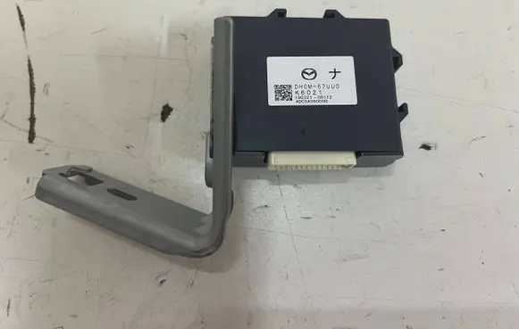 Mazda 2 Parking PDC control unit/module DH0M67UU0