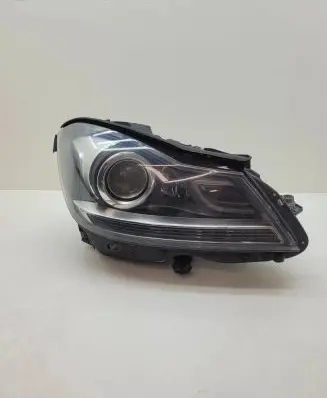Mercedes-Benz C W204 Headlight/headlamp A2048205859 130732927001 A1729015400